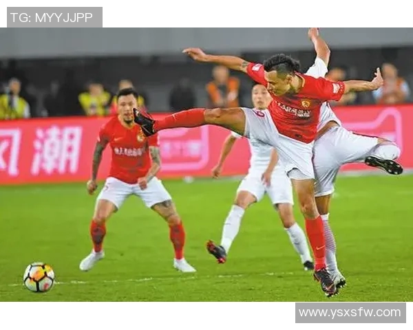 上港华夏激战正酣进球大战引发球迷热情高涨